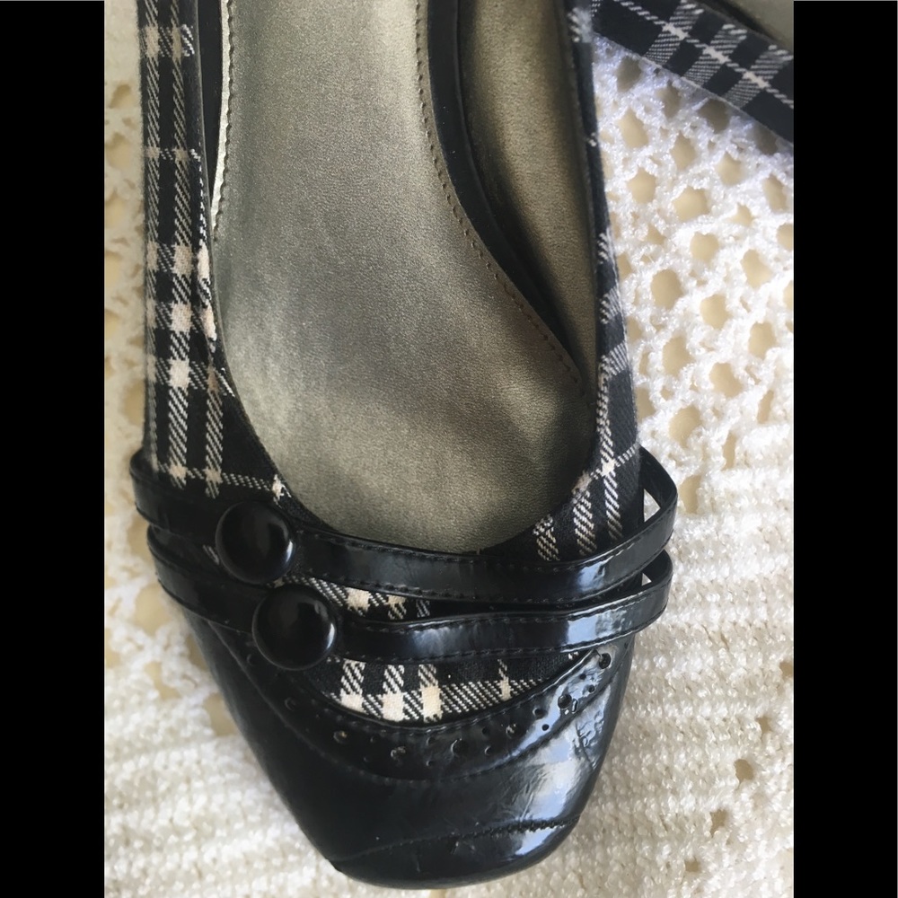 Black and whites pumps for women - Picture 3 of 7